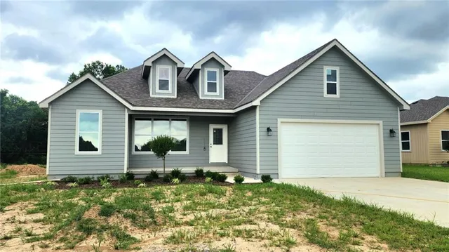 $316,000 | 1605 Al Ortolani Way, Pittsburg, KS 66762