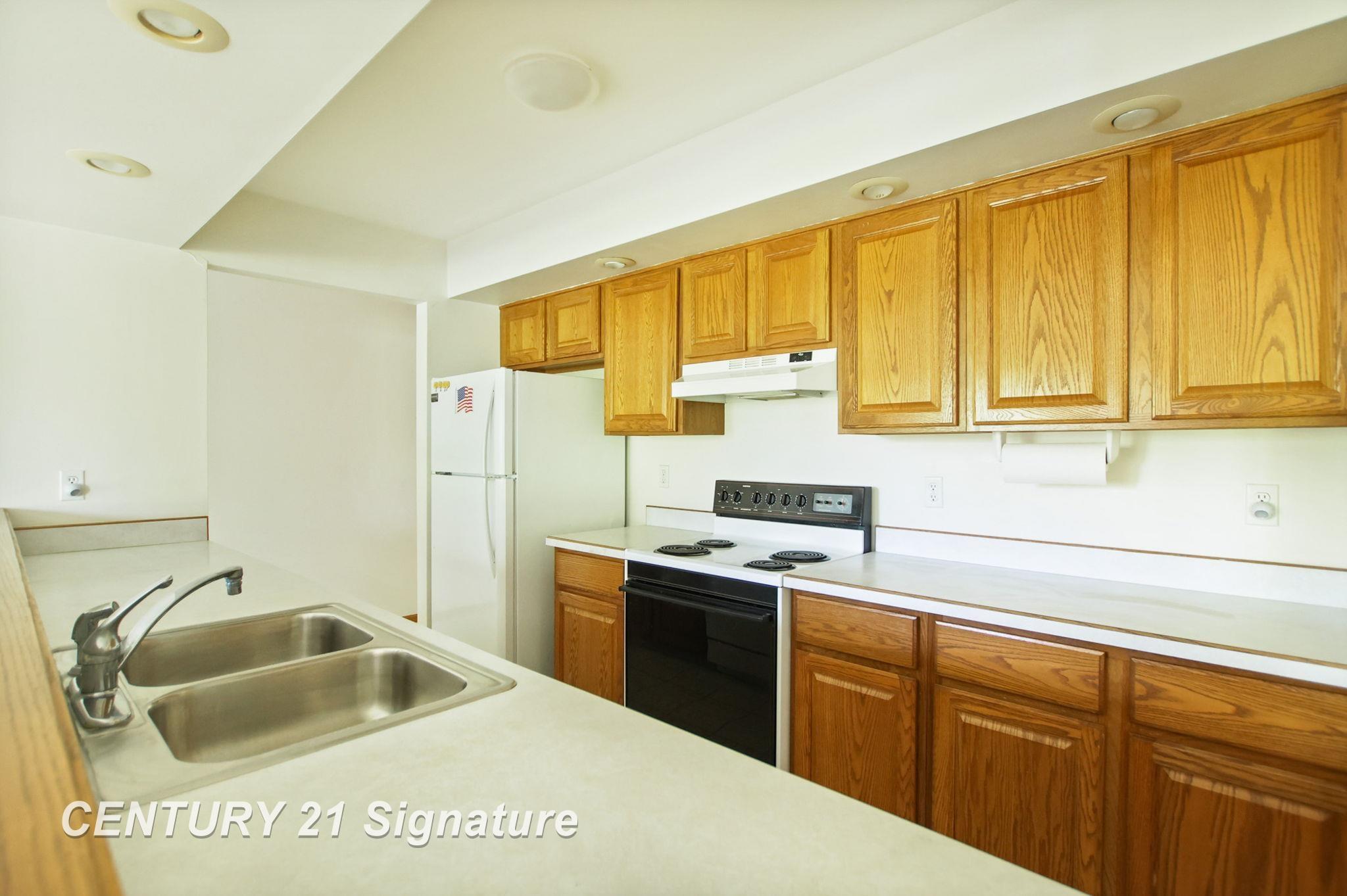 8221 Midland Road, Unit 8221 4 Freeland, MI 48623 - Photo 16 of 46 Gallery Image 16