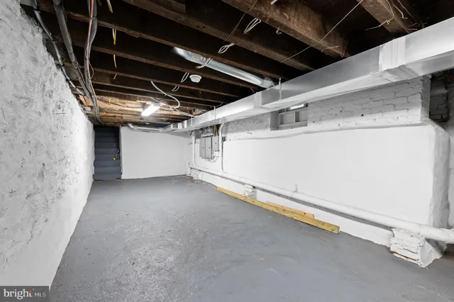 $1,400 | 5261 Larchwood Avenue, Unit 2, Philadelphia, PA 19143