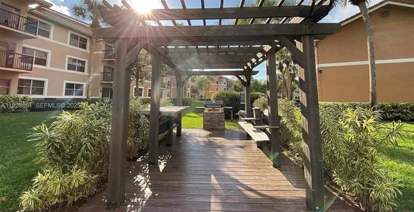 a view of a pathway both side of building