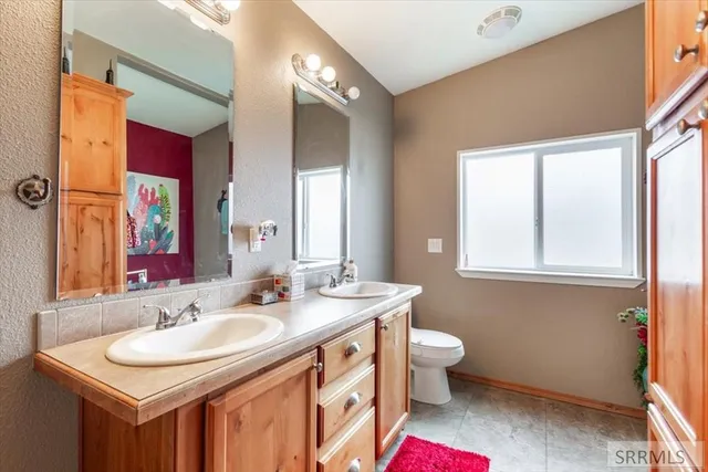 $519,000 | 297 North Hanson Avenue, Shelley, ID 83274