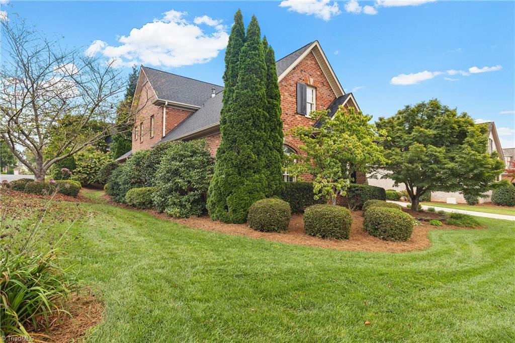 105 Sycamore Commons Lane Bermuda Run, NC 27006 - Photo 2 of 46