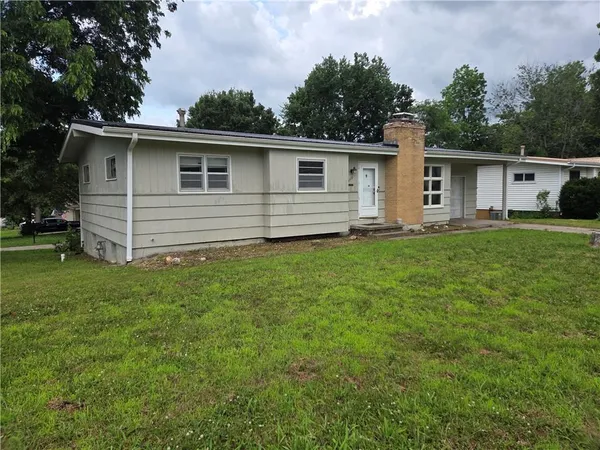 $229,900 | 1112 Montserrat Park Road, Warrensburg, MO 64093