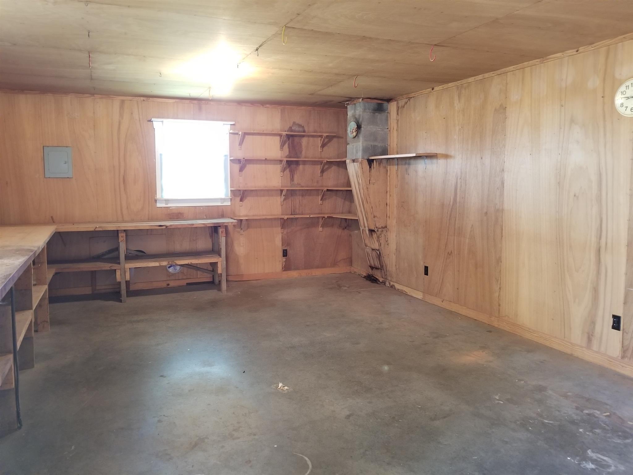 1309 Smith Road Manchester, TN 37355 - Photo 15 of 18 a view of an empty room and a window