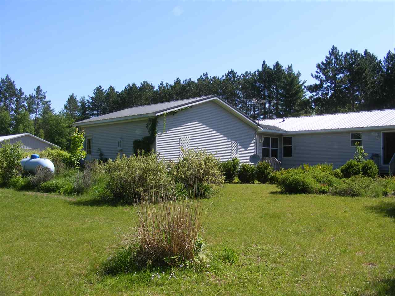 13674 Viaduct Road Copemish, MI 49625 - Photo 29 of 53 1862539-28.JPG