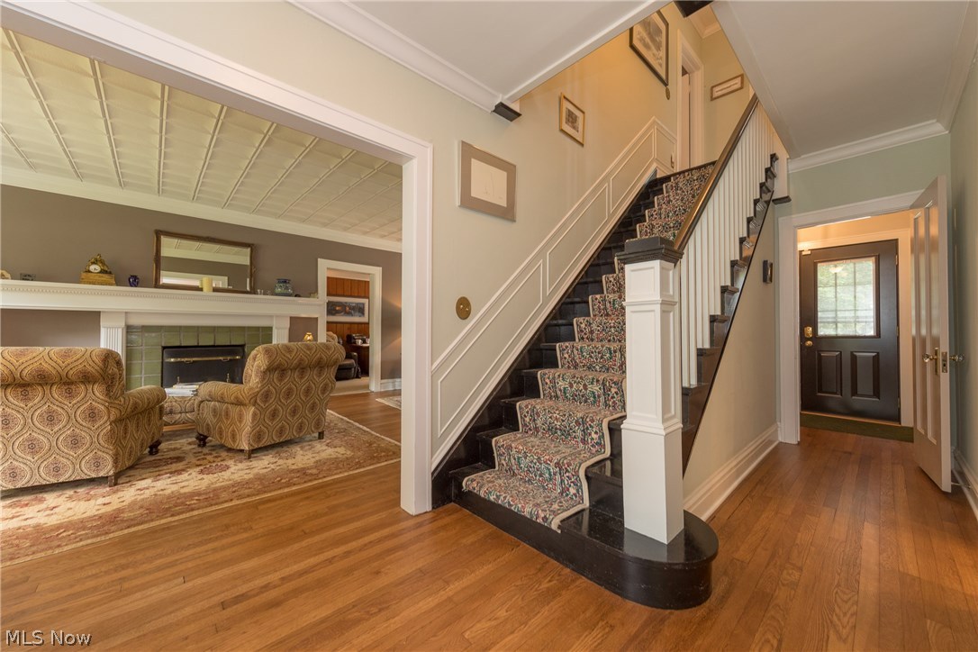 3301 Chadbourne Road Cleveland, OH 44120 - Photo 2 of 26