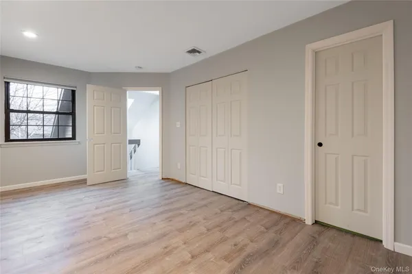 $4,150 | 4 Adams Court, Oyster Bay, NY 11771