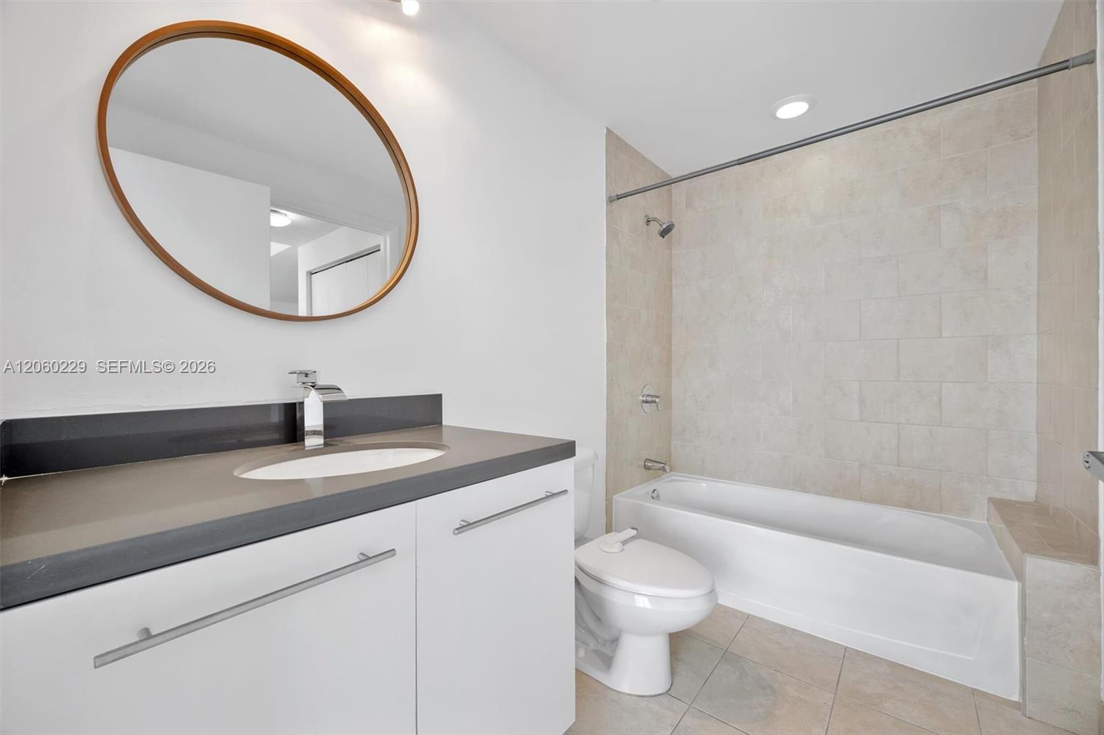90 Southwest 3rd Street, Unit 2001 Miami, FL 33130 - Photo 12 of 25 Gallery Image 12