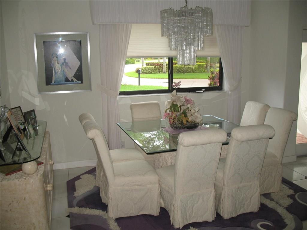 4965 Pine Tree Drive Boynton Beach, FL 33436 - Photo 8 of 18 Photo 8