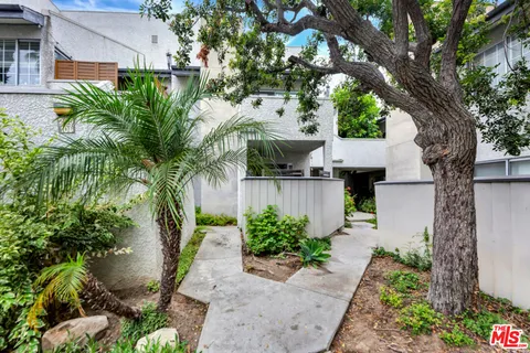 $475,000 | 20155 Keswick Street, Unit 107, Winnetka, CA 91306