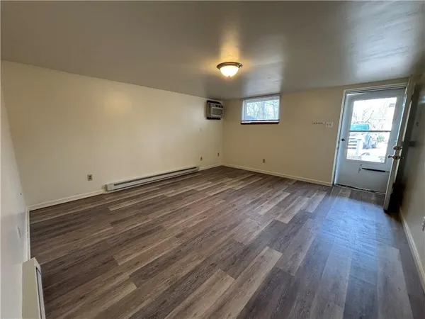 $825 | 1195 Lynn Street, Unit 6, Aliquippa, PA 15001