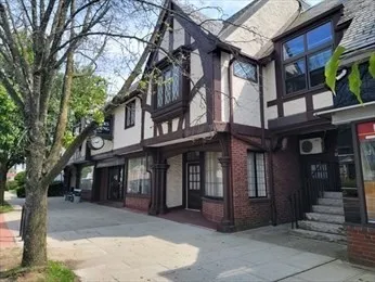 $2,300 | 80 Trapelo Road, Unit 1, Belmont, MA 02478