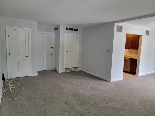 $2,300 | 80 Trapelo Road, Unit 1, Belmont, MA 02478