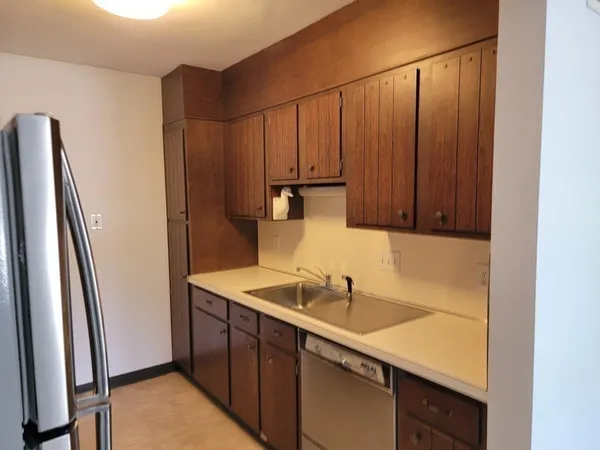 $2,300 | 80 Trapelo Road, Unit 1, Belmont, MA 02478