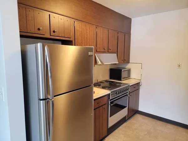 $2,300 | 80 Trapelo Road, Unit 1, Belmont, MA 02478