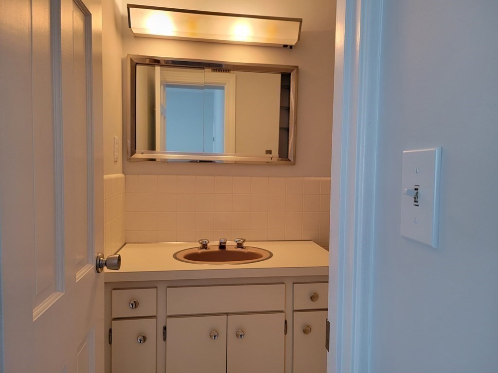 80 Trapelo Road, Unit 1 Belmont, MA 02478 - Photo 6 of 18