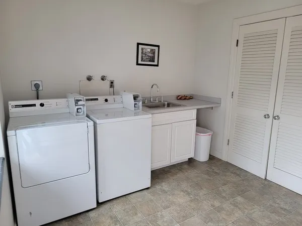 $2,300 | 80 Trapelo Road, Unit 1, Belmont, MA 02478