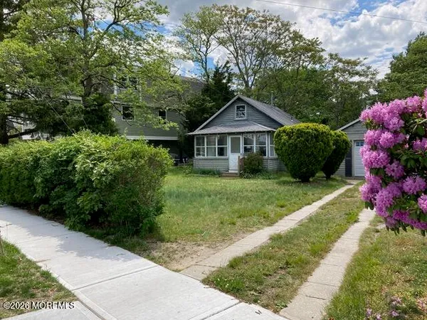 $1,975 | 102 Ocean Gate Avenue, Unit B, Ocean Gate, NJ 08740