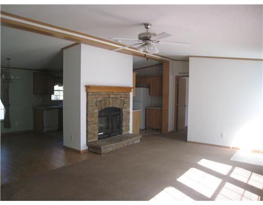 83 Back Searsport Road Belfast, ME 04915 - Photo 7 of 19 Living Room.