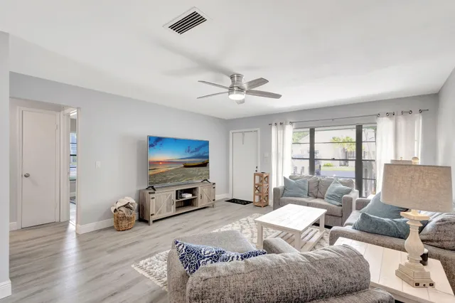 $350,000 | 431 Jupiter Lakes Boulevard, Unit 2109D, Jupiter, FL 33458
