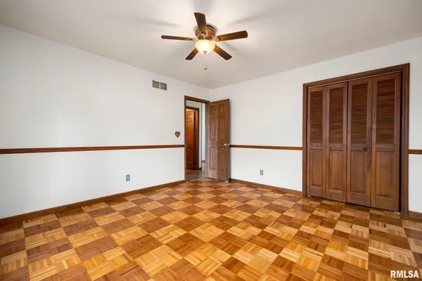 $185,000 | 1 Hopewell Drive, Sparland, IL 61565