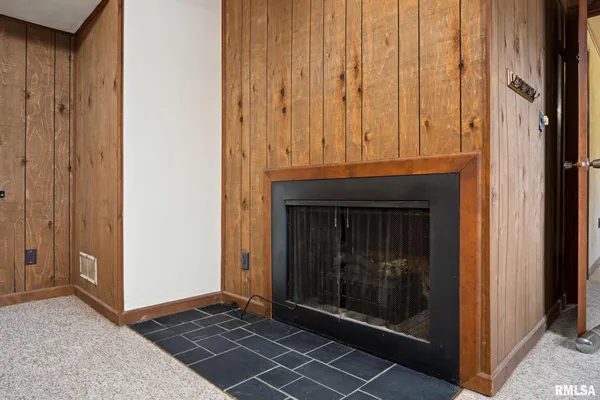 $185,000 | 1 Hopewell Drive, Sparland, IL 61565