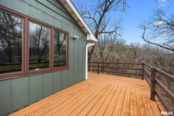 $185,000 | 1 Hopewell Drive, Sparland, IL 61565