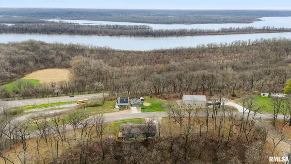 $185,000 | 1 Hopewell Drive, Sparland, IL 61565