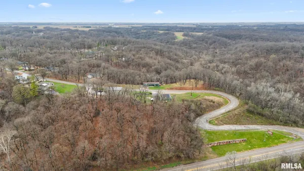 $185,000 | 1 Hopewell Drive, Sparland, IL 61565