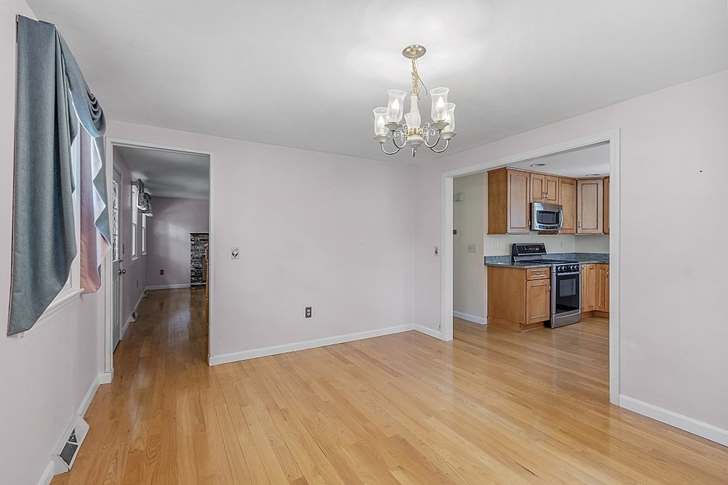 56 Pine Ridge Road Westford, MA 01886 - Photo 18 of 38 Gallery Image 18
