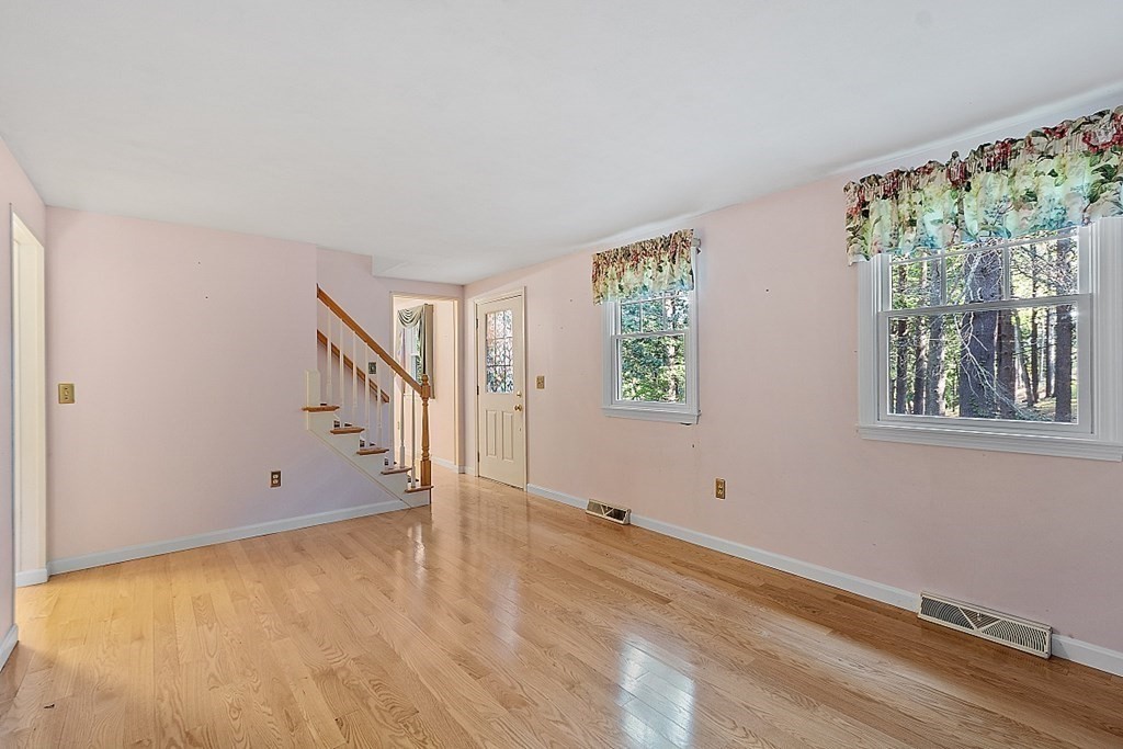 56 Pine Ridge Road Westford, MA 01886 - Photo 7 of 38 Gallery Image 7