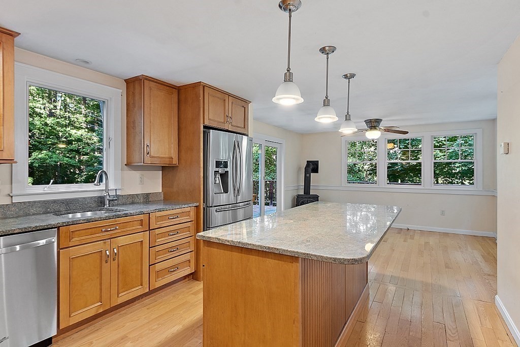 56 Pine Ridge Road Westford, MA 01886 - Photo 10 of 38 Gallery Image 10