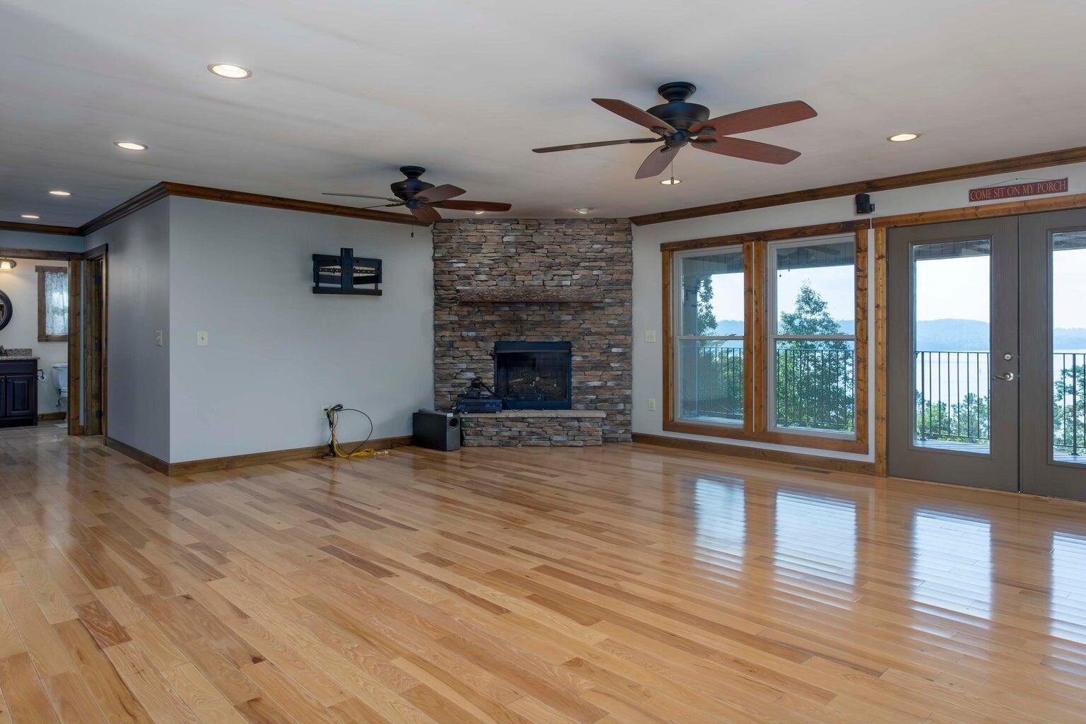 1155 Ware Farms Road Spring City, TN 37381 - Photo 14 of 51 20240729170537359557000000-o