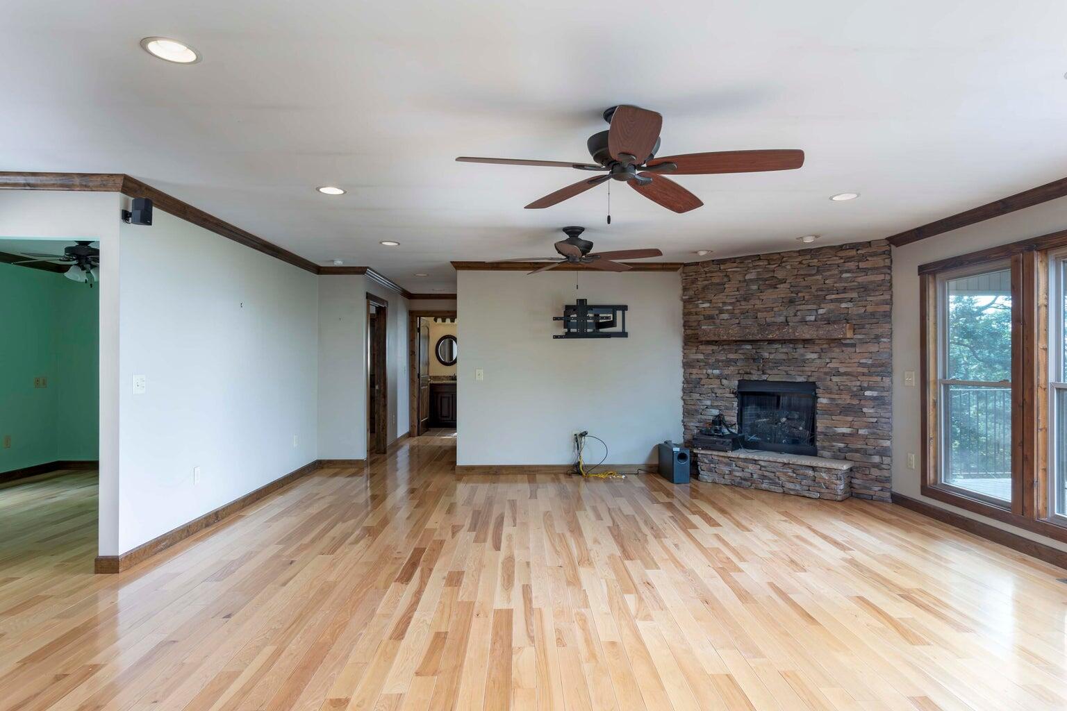 1155 Ware Farms Road Spring City, TN 37381 - Photo 16 of 51 20240729170544869938000000-o