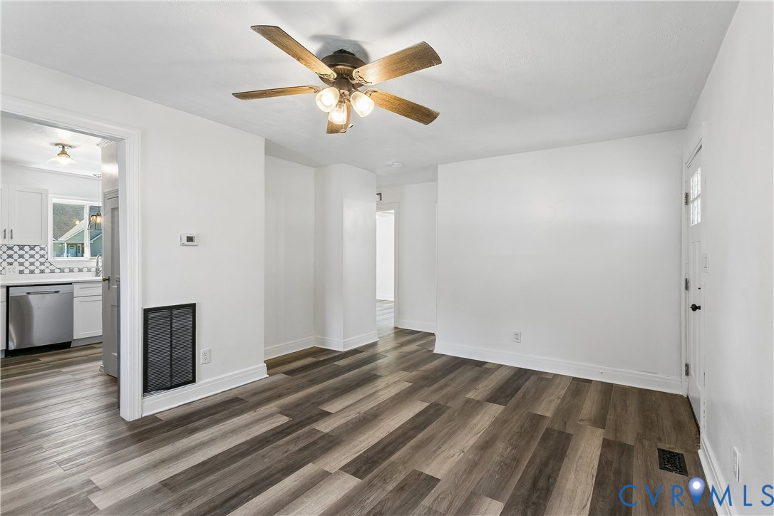 401 Melville Road Hampton, VA 23661 - Photo 5 of 25