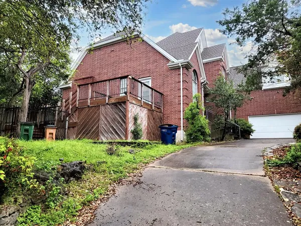 $3,130 | 10526 Grand Oak Circle, Austin, TX 78750