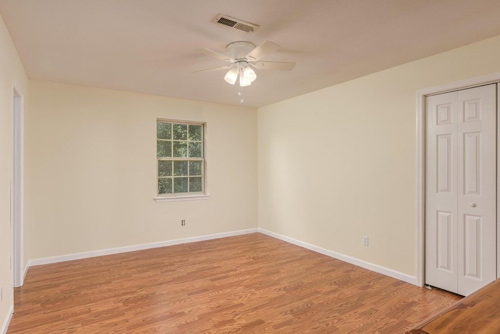 301 Circle R Drive Benton, TN 37307 - Photo 11 of 16 Gallery Image 11
