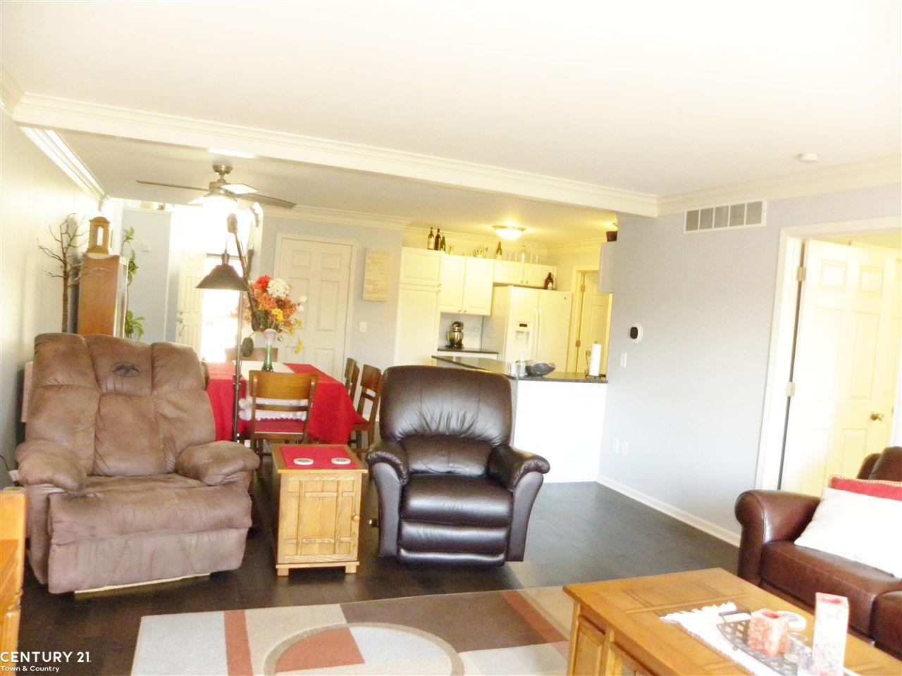 4128 April Lane Sterling Heights, MI 48310 - Photo 5 of 22