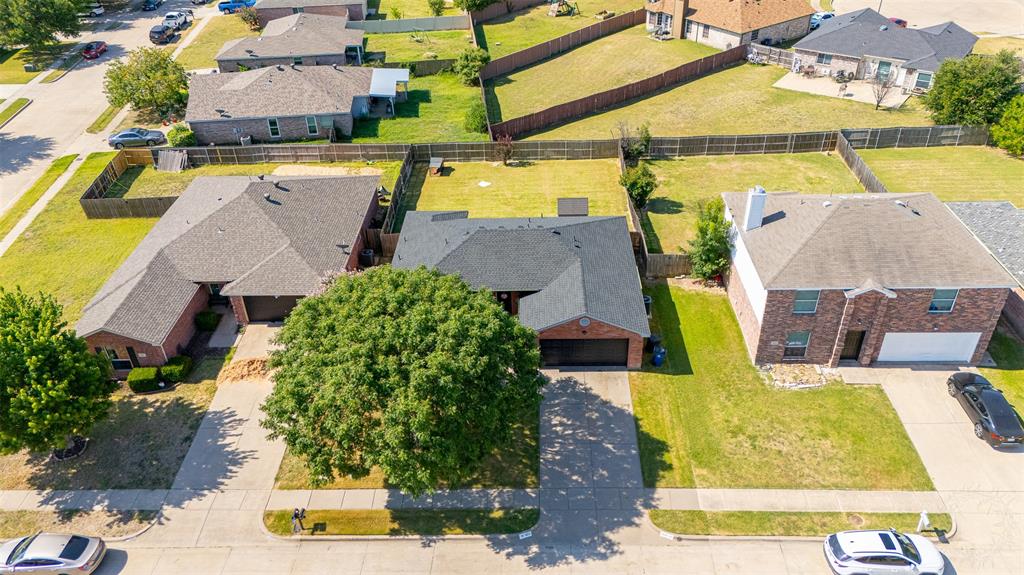 424 Northeast Murphy Road Burleson, TX 76028 - Photo 22 of 24