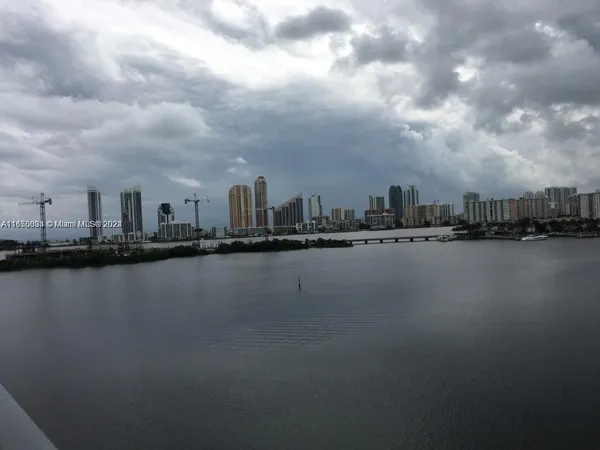 a view of ocean and city view