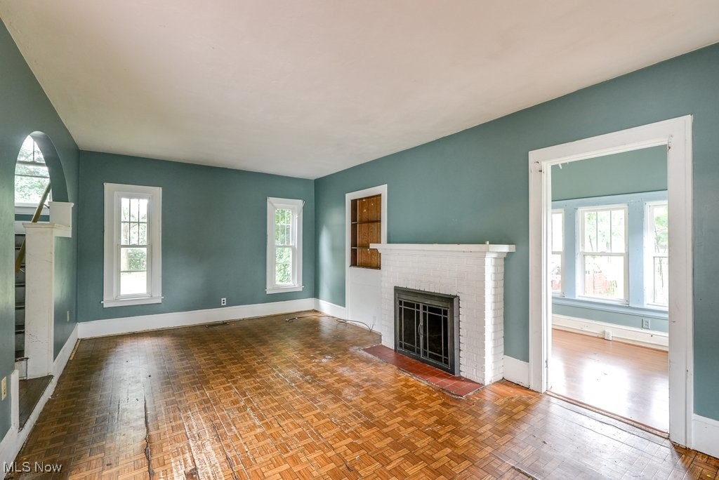382 Cornell Street Akron, OH 44310 - Photo 4 of 25