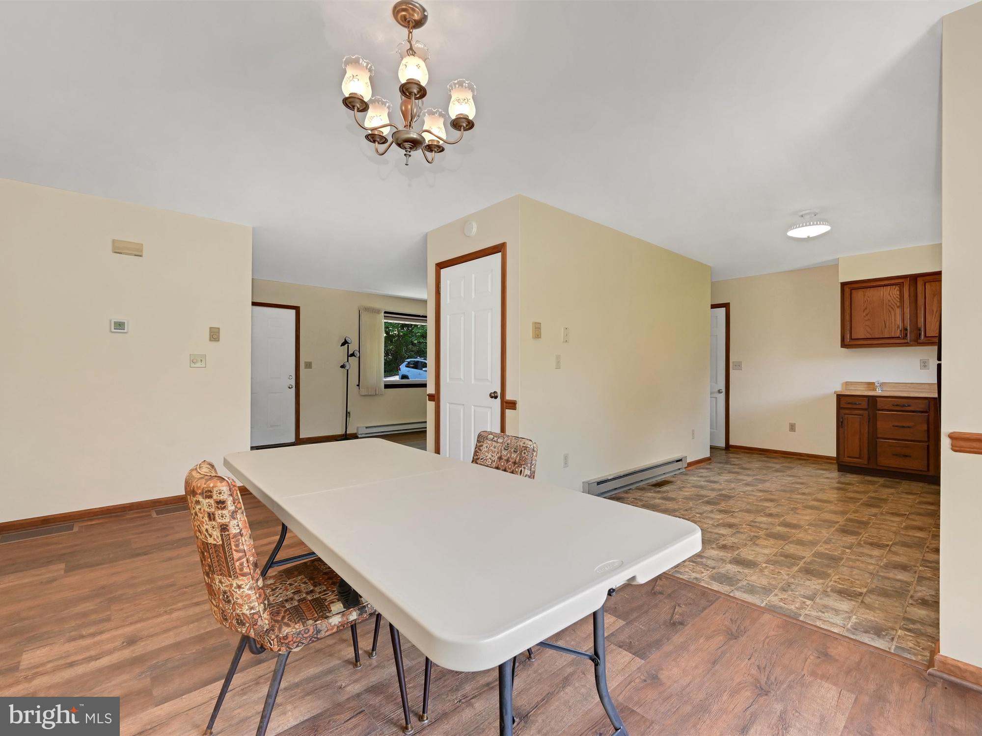 516 Vista Road Columbia, PA 17512 - Photo 8 of 26 Gallery Image 8