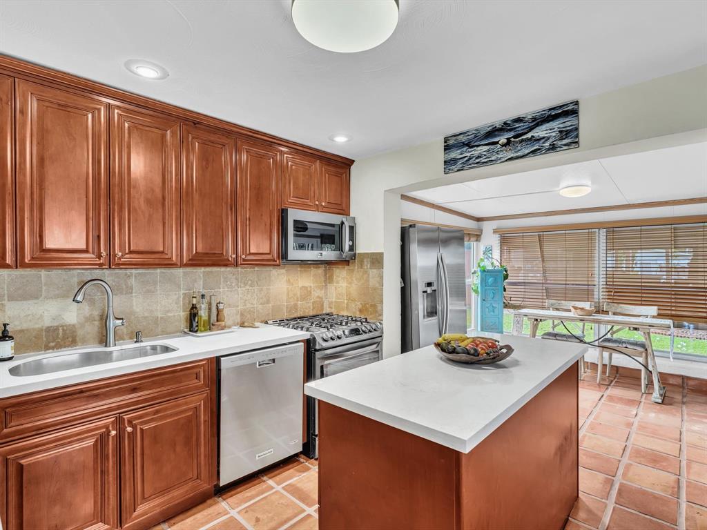 3201 Northeast 14th Avenue Pompano Beach, FL 33064 - Photo 13 of 66