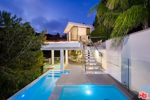 $6,500,000 | 9274 Sierra Mar Drive, Los Angeles, CA 90069