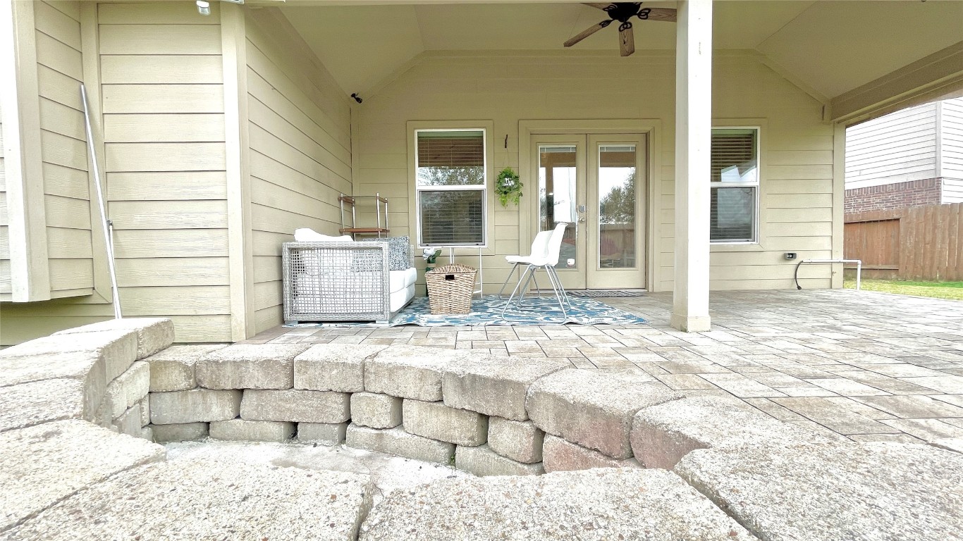 21618 Ivory Gate Lane Katy, TX 77449 - Photo 22 of 32 a view of a house with a patio