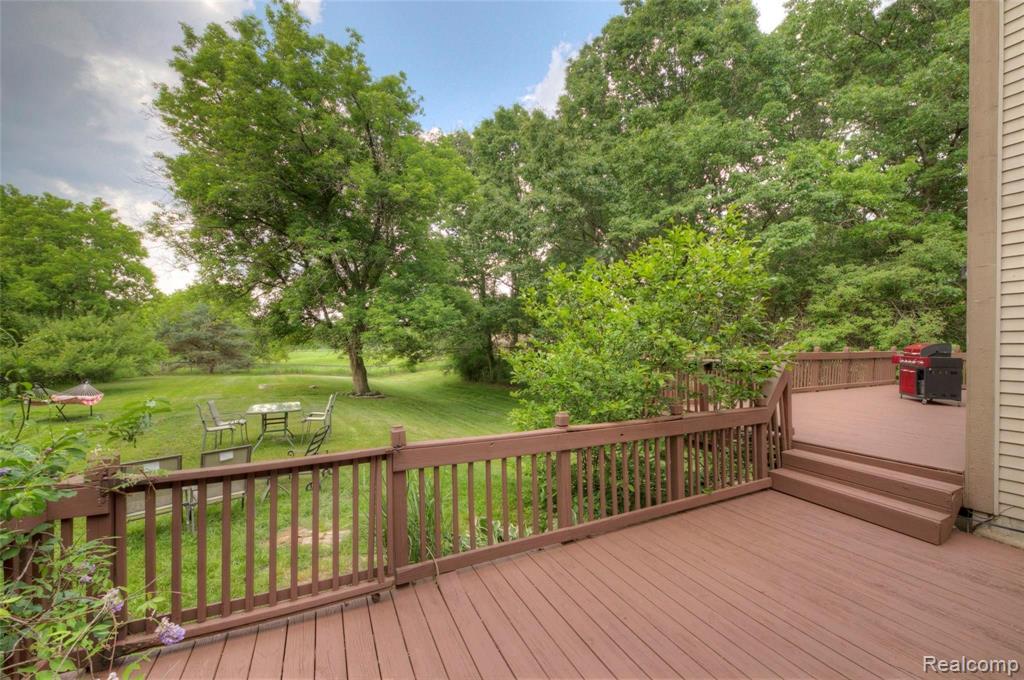 8164 Rattalee Lake Road Clarkston, MI 48348 - Photo 69 of 96