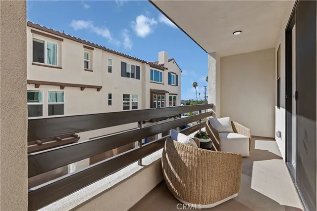 $799,990 | 1080 Foothill Boulevard, Claremont, CA 91711