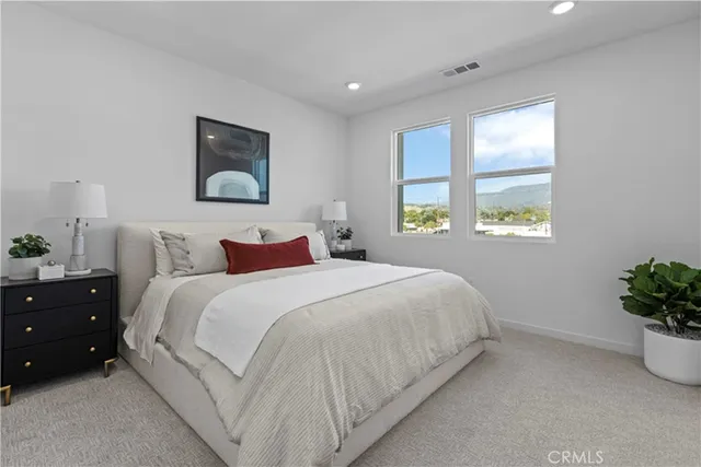 $799,990 | 1080 Foothill Boulevard, Claremont, CA 91711