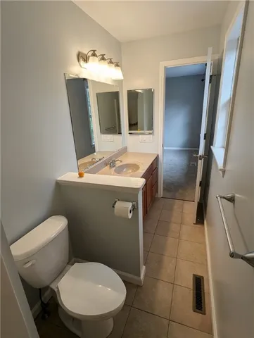 $3,200 | 47 King Phillip Street, Portsmouth, RI 02871