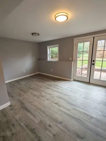 $3,200 | 47 King Phillip Street, Portsmouth, RI 02871